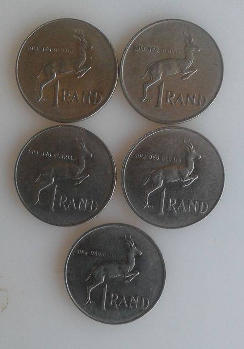 5 x Old SA R1 coins (1990)