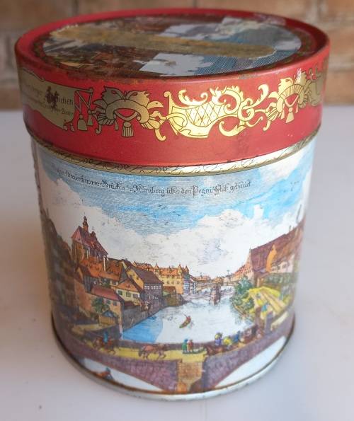 Vintage E Otto Schmidt tin