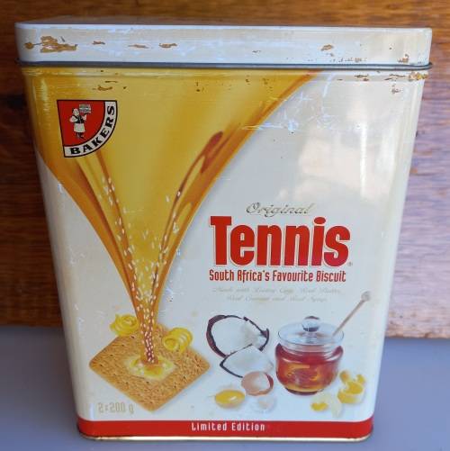 Tennis biscuit tin