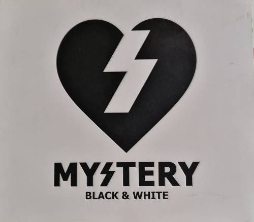 Mystery Black and White dvd
