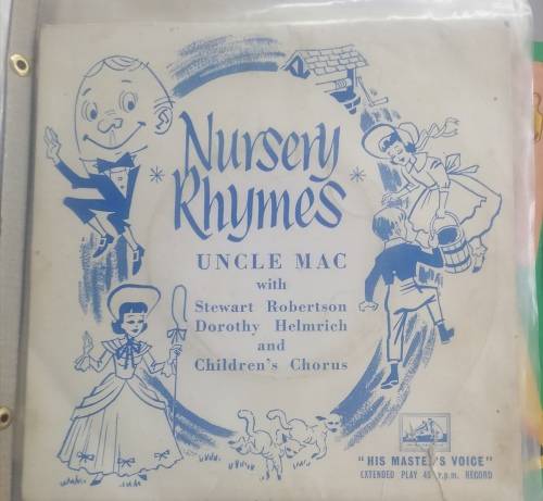 File with lot of 7 singles