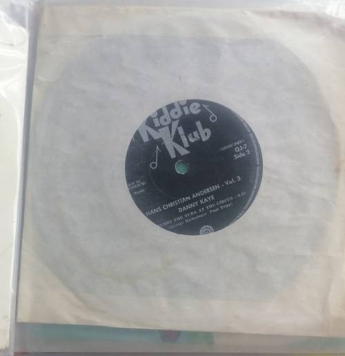 File with lot of 7 singles