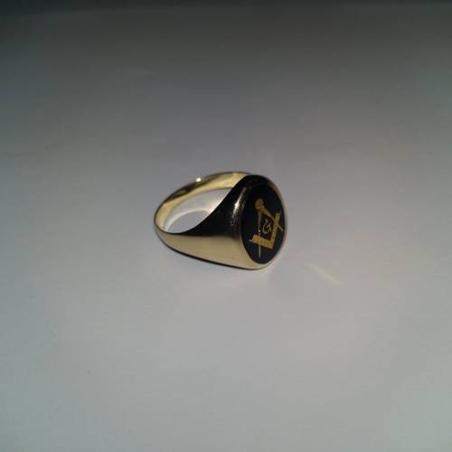 9CT YELLOW GOLD MASONIC MENS RING and CCTV CAMERAS