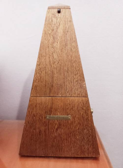 vintage wooden Seth Thomas #10 Metronome