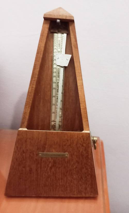 vintage wooden Seth Thomas #10 Metronome