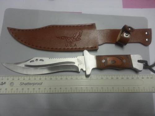 Valkon Usa with leather sheath