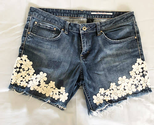 Denim shorts with embroidered detail, size 32