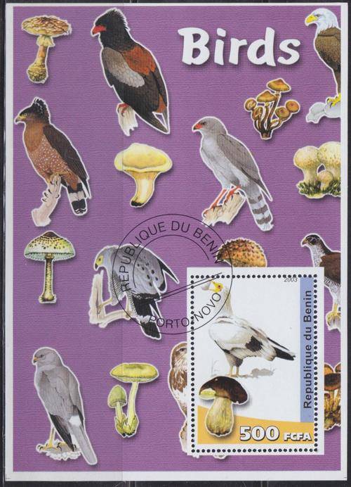 BEAUTIFUL THEMATIC MINISHEET - BIRDS OF PREY - BENIN