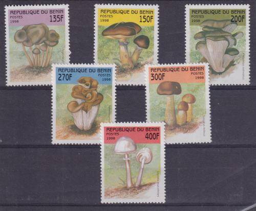 BENIN STAMPS - 1998 Fungi