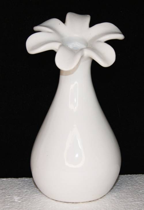Daisy Vase (Firing Crack)