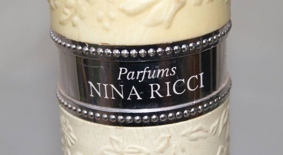 Nina Ricci `L`Air du Temps` Spray Bottle