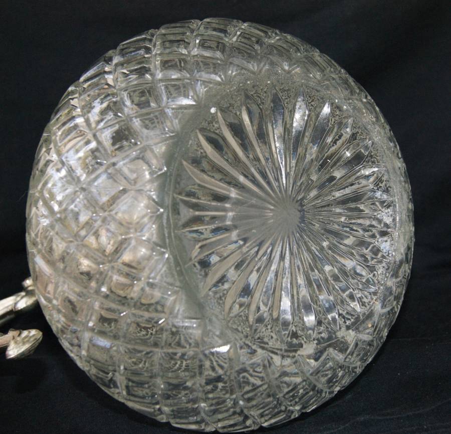Antique Style Juice Jug with Ice Separator