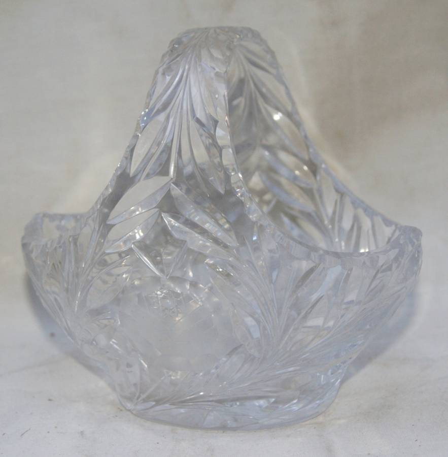 Hand Cut Rose Pattern Crystal Flower Bowl with Handle