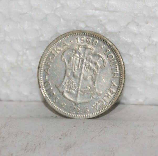 1960 Silver Florin (2 Shilling) (11g)  @@@ R1 START