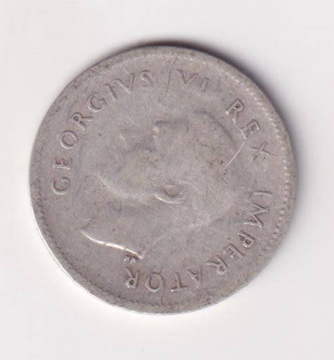 UNION OF SOUTH AFRICA 1942  TICKEY 3 PENCE (SILVER)  KM35.1