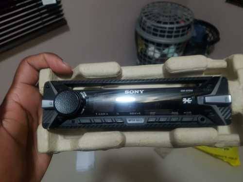 SONY CDX-G1151U USB/MP3 CD PLAYER - "LIKE BRAND NEW !!!!!"