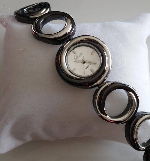 Black & Silver Quartz watch