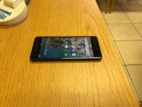 Google Pixel 2 Just Black 128GB Mint Condition with 2 cases - BARGAIN!!!