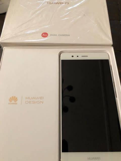 Huawei P9 Silver SPOTLESS