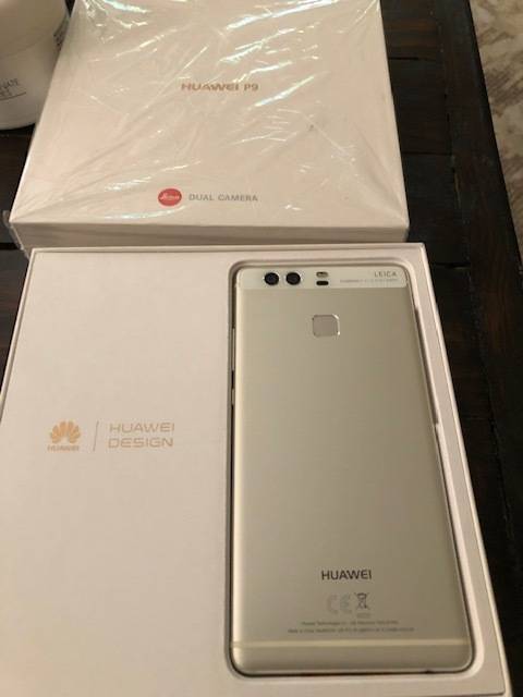 Huawei P9 Silver SPOTLESS