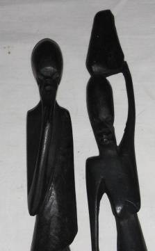 Boesman Carved Figures Set