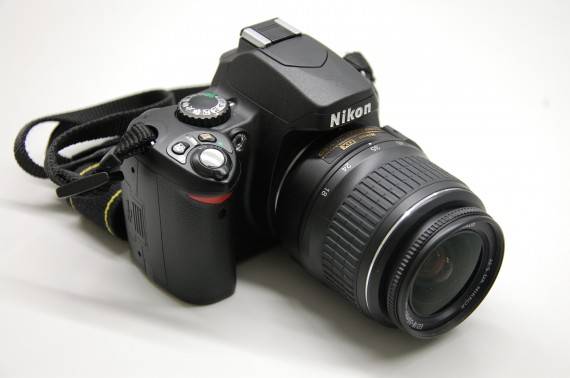 Nikon D40 Digital SLR +18-55 DX Lens Kit *Available Immediately*