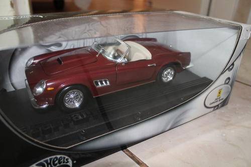 Hot Wheels Ferrari 250GT California Spider