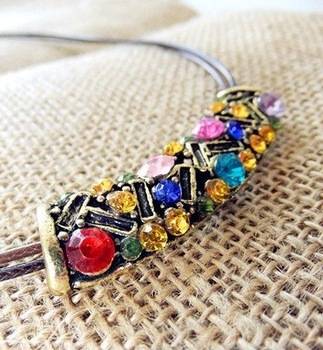 ANTIQUE RHINESTONE HALF MOON NECKLACE
