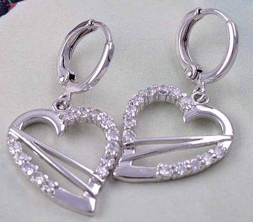 BEAUTIFUL 9K WHITE GOLD FILLED CZ DANGLE EAR RINGS
