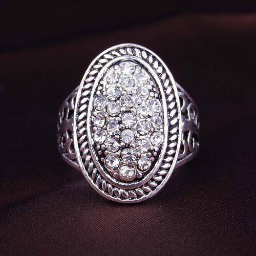 VINTAGE WHITE SAPPHIRE CRYSTALS 925 SILVER PLATED RING 6