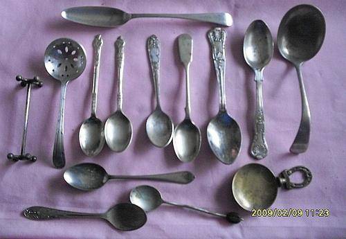 COLLECTABLE CUTLERY