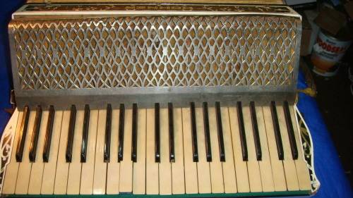 Hohner Verdi 111 Piano Accordion