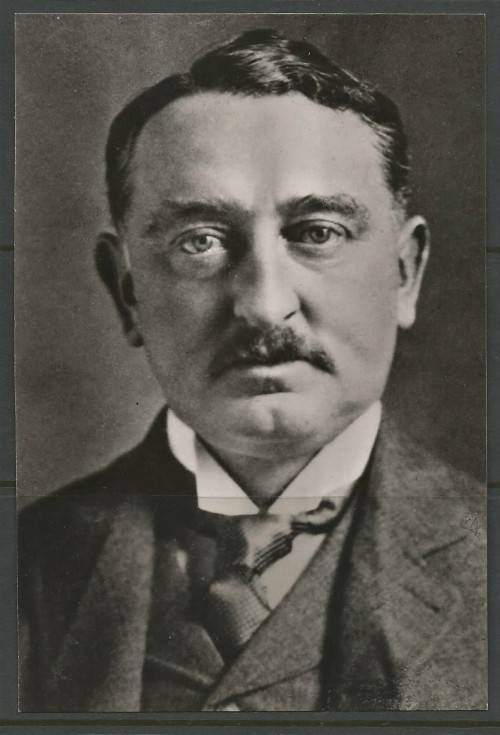 VINTAGE POSTCARD - CECIL JOHN RHODES - GREAT CONDITION