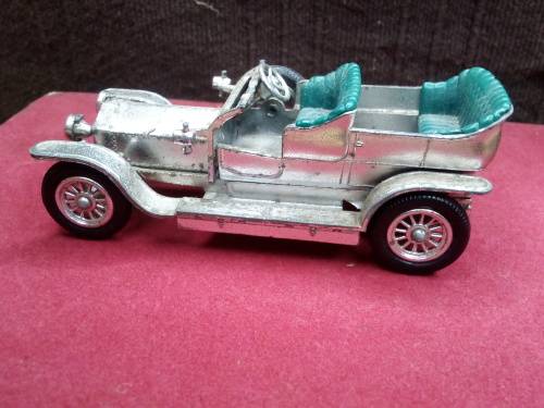 VINTAGE MODEL CAR