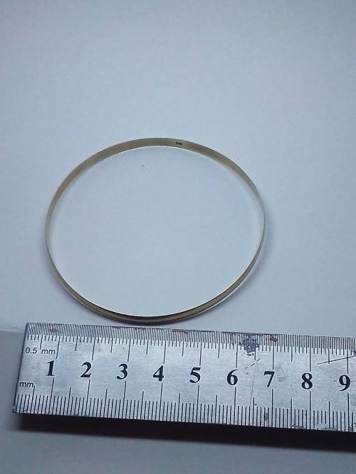 HALLMARKED 9CT GOLD BANGLE