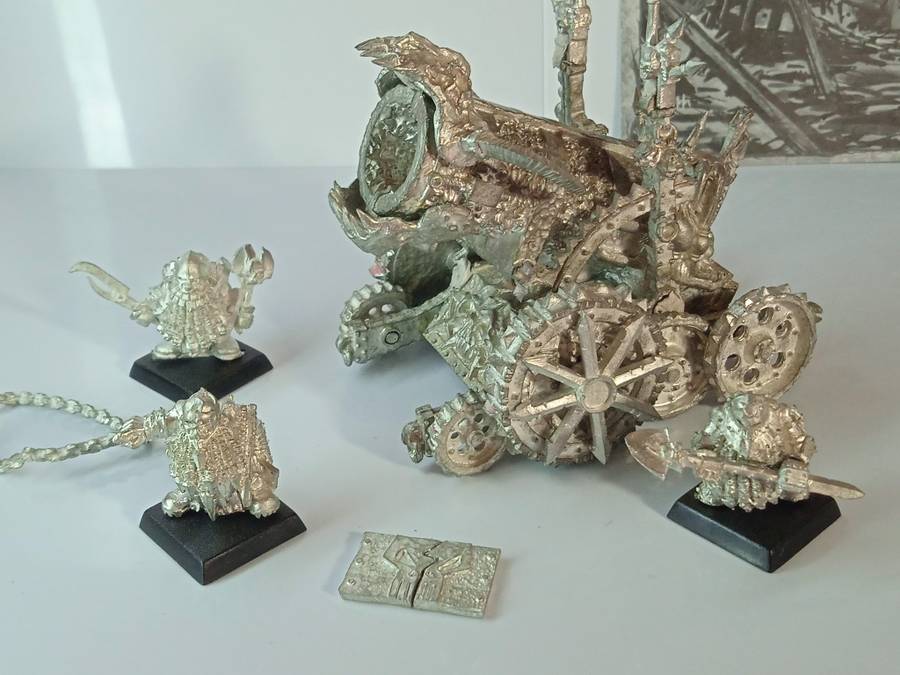 WARHAMMER HELLCANNON OF CHAOS