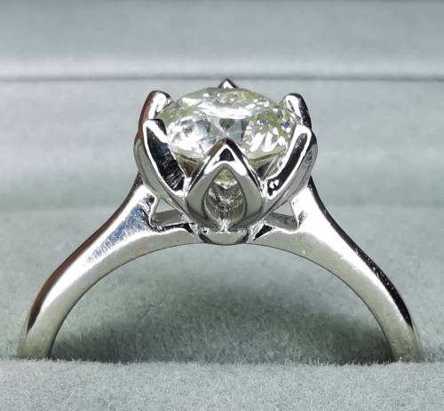 1ct Diamond engagement ring, Platinum * Round Brilliant Cut Diamond *