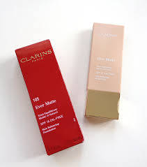 Clarins True Radiance Foundation SPF15 30ml