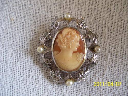 Silver and pearl cameo brooche