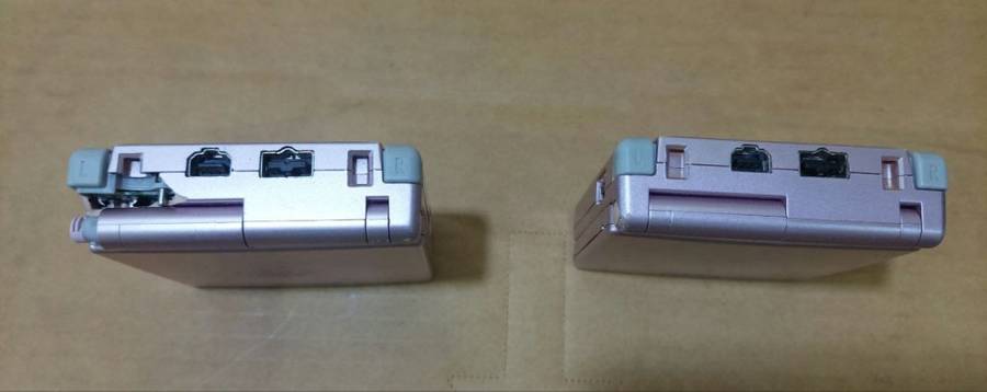 *RARE* Nintendo Game Boy Advance SP X 2 PLUS 5 Games