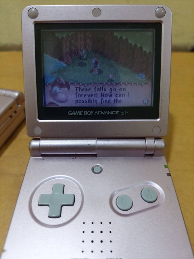 *RARE* Nintendo Game Boy Advance SP X 2 PLUS 5 Games