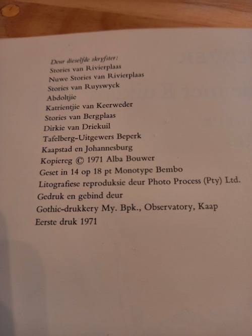'n Hennetjie met Kuikens deur Alba Bouwer (1ste druk 1971)