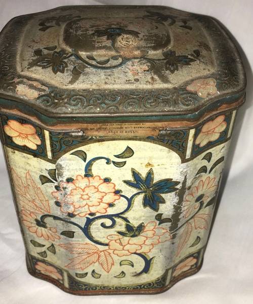 Vintage tin