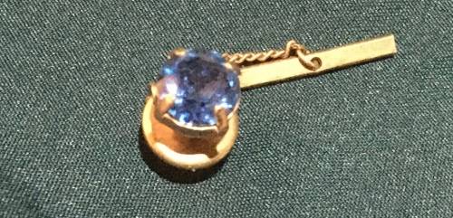 Tie pin and cufflinks set