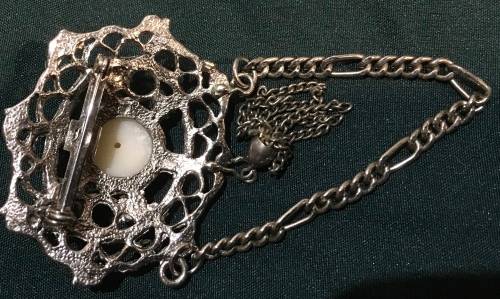 Vintage brooch (faux Pearl)