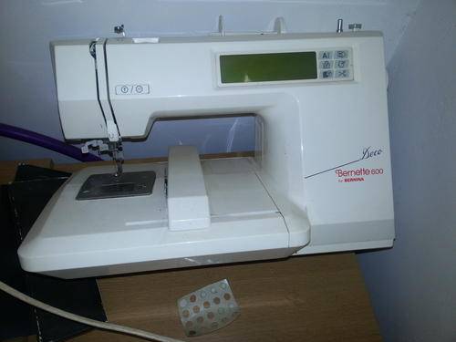Embroidery Bernina Bernette 600