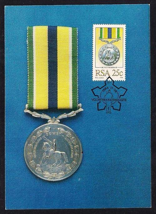 THEMATICS (MILITARY MEDALS & DECORATIONS) - SET OF 4 MAXICARDS - RSA 1994