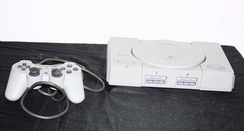 Play Station 1 with control