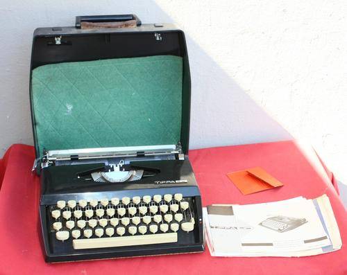 Tippa Typewriter in box