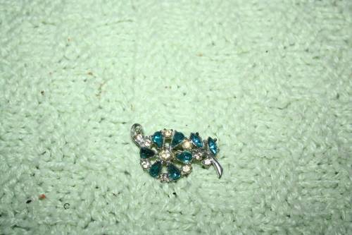Vintage Brooch No 1